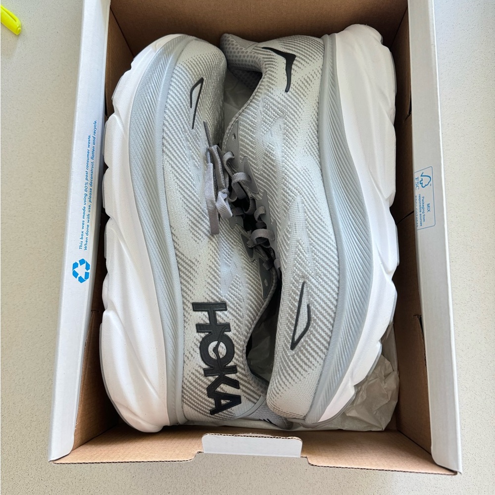 Hoka Clifton 9 wide (men's)